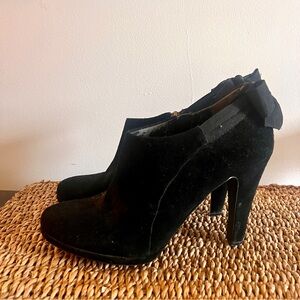 Elegant Black Women's Suede Heeled Booties with Bow detail